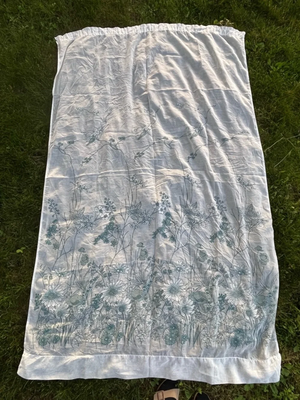 Vintage 70s Botanical Floral Sheer Tapestry Wall Hanging Curtain